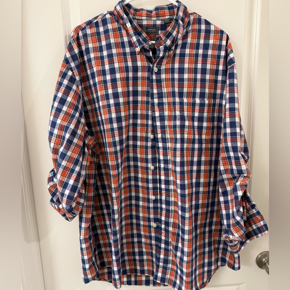 Arrow Men's Multicolor Plaid Button Down Shirt